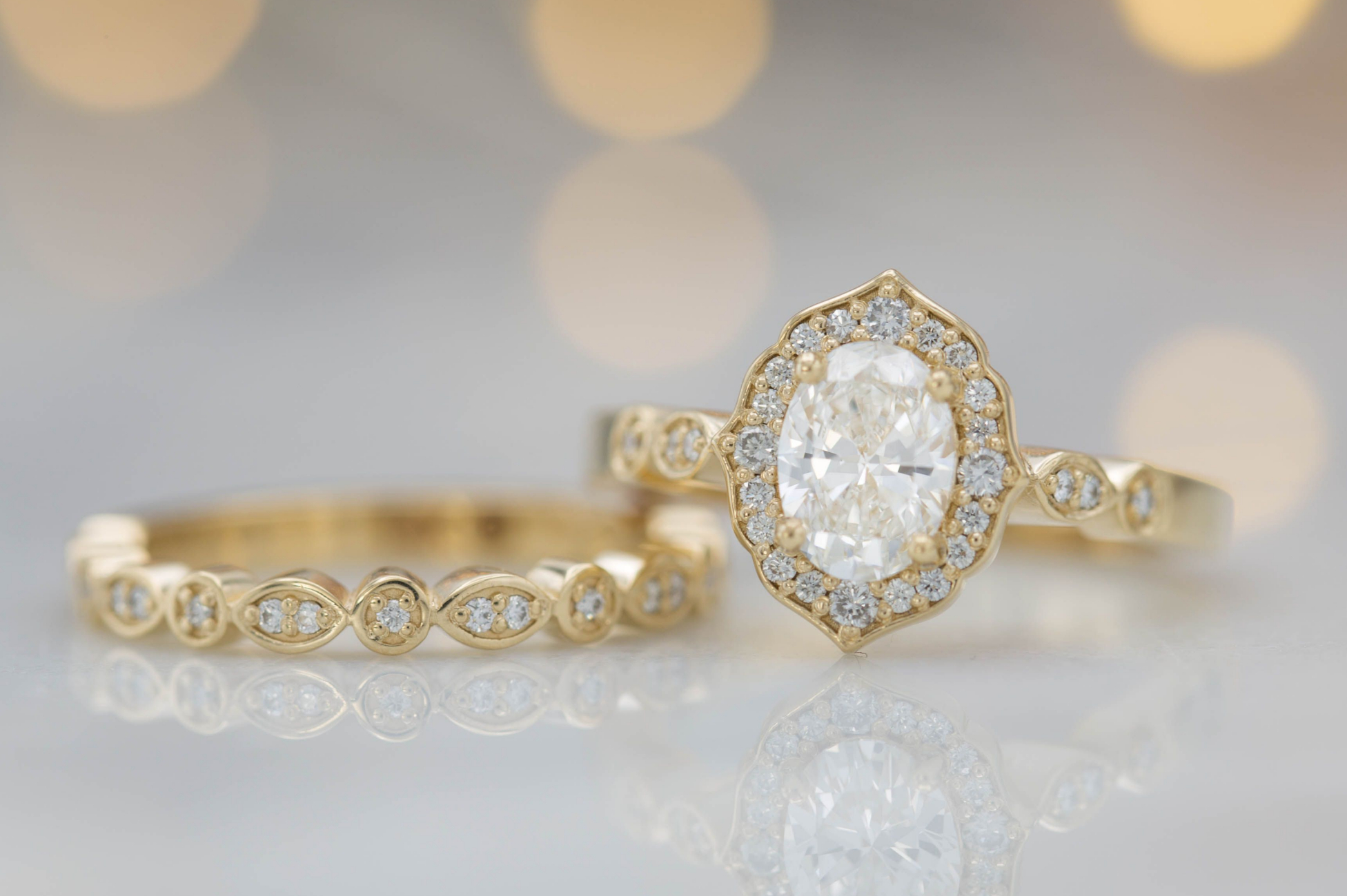 Vintage-inspired floral bridal set in yellow gold and diamond